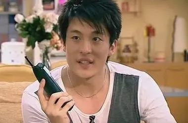 贾乃亮曝光高铁不文明现象被赞,为何张歆艺医