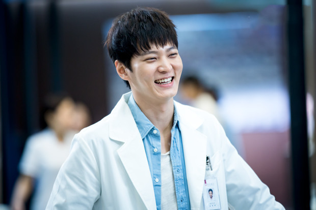 韩剧中的白大褂男神医生,你们为谁疯狂打call?