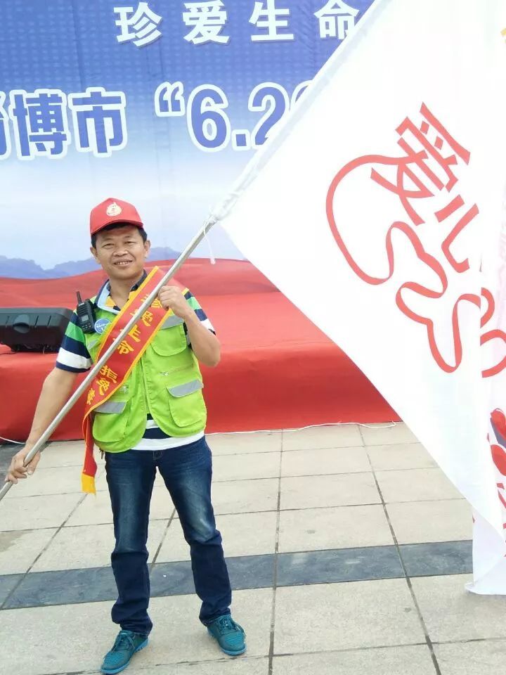 我为家人与朋友们点赞!