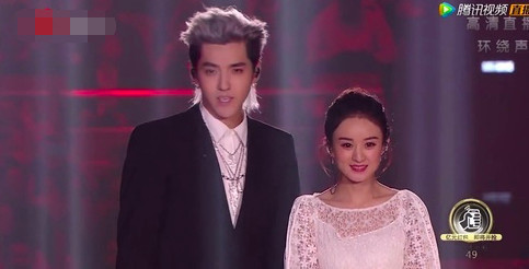 赵丽颖与吴亦凡合唱《想你》跑调被网友骂毁歌