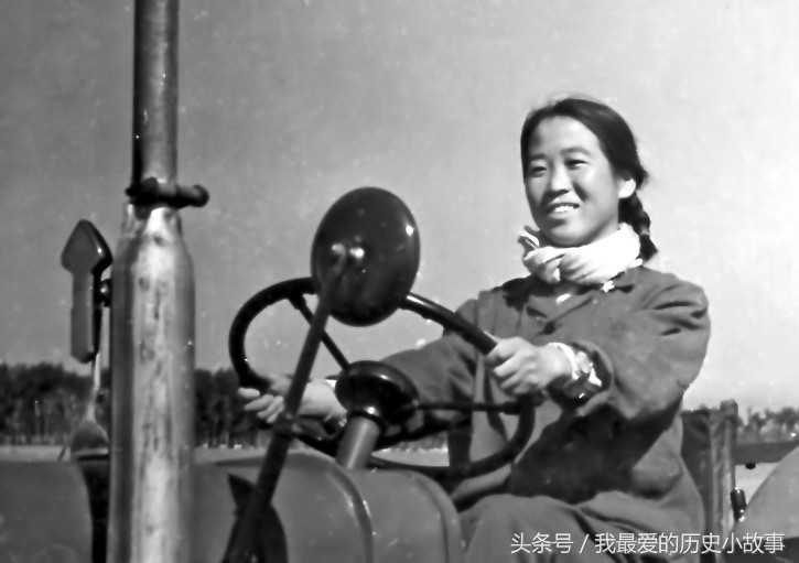 老照片直击70年代下乡知青素颜照