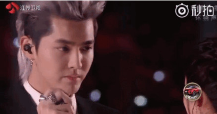 吴亦凡赵丽颖《想你》LIVE首秀 酷我陪你一起