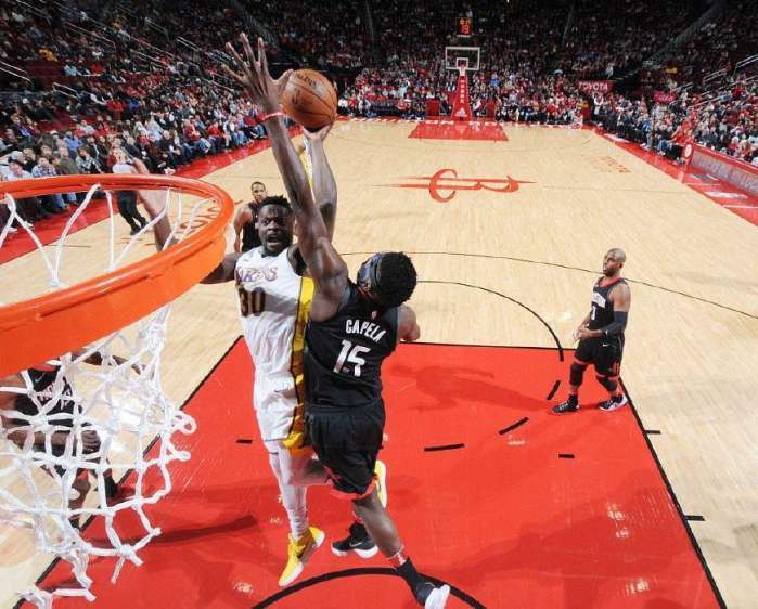 灯泡68分21助攻结束5连败,哈登韧带大腿拉伤