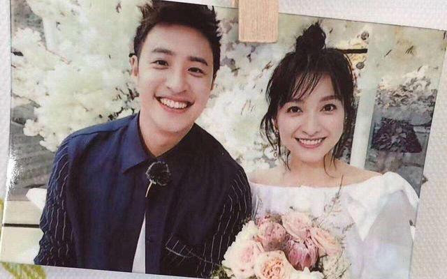 吴昕跨年春晚盛装亮相,惊艳全场!网友:恋爱中的