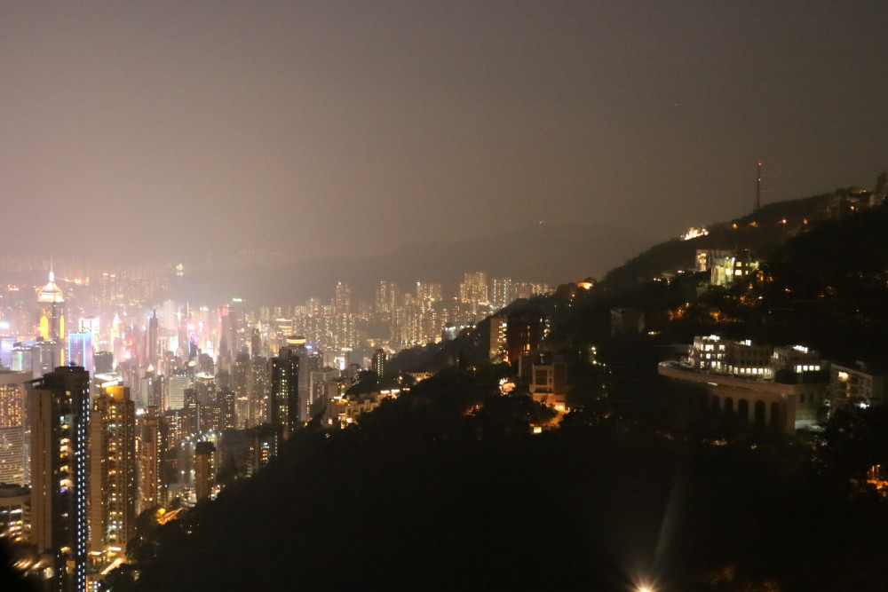 2018年香港跨年夜:维港烟火、中环夜景和站到