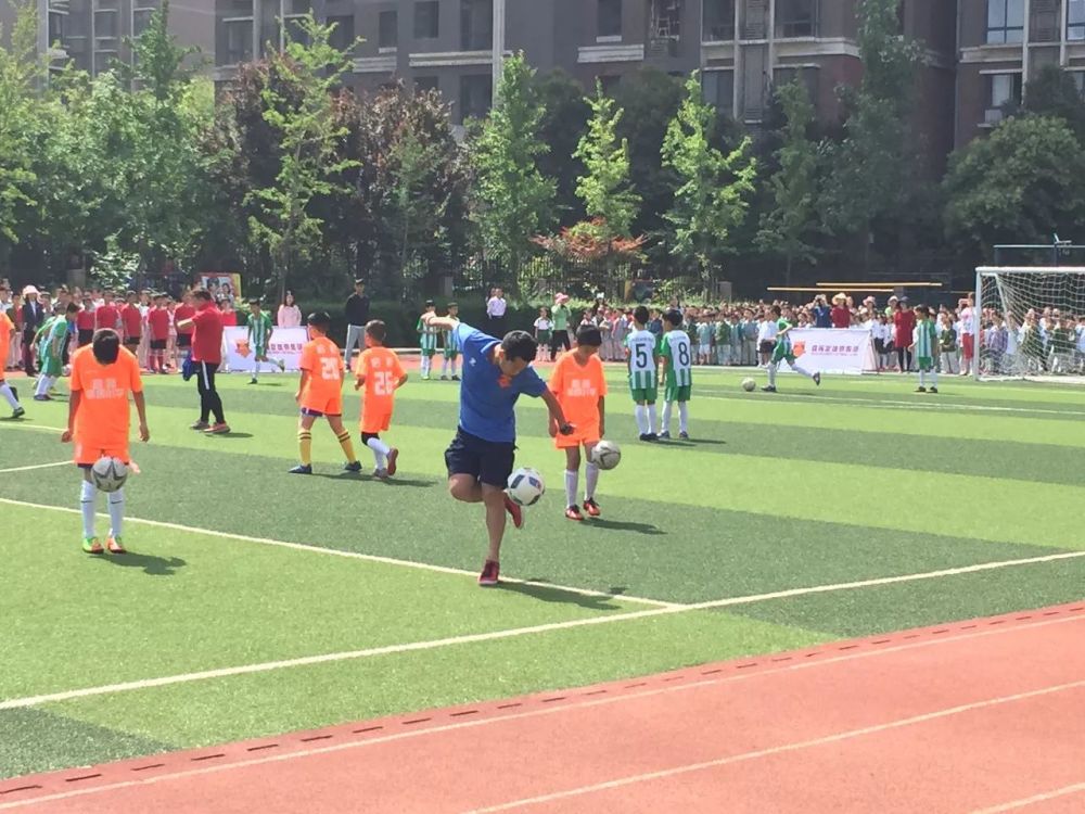 二零一八,我们不再独行