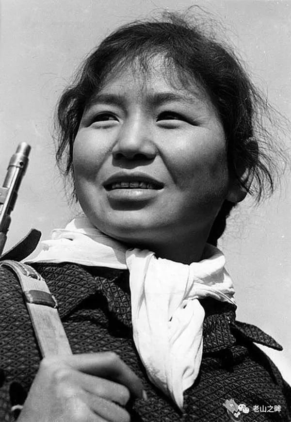 1965年,山西省昔阳县,大寨女民兵.