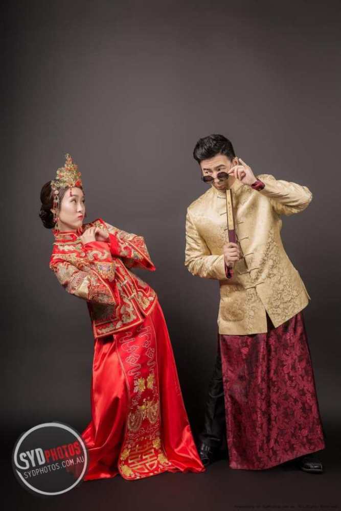 冬季新娘该怎么穿?学学景甜在礼服里面穿秋裤