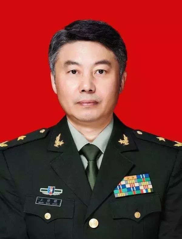 马涛出生于1961年6月,历任原沈阳军区某装甲师师长,吉林省军区副司令