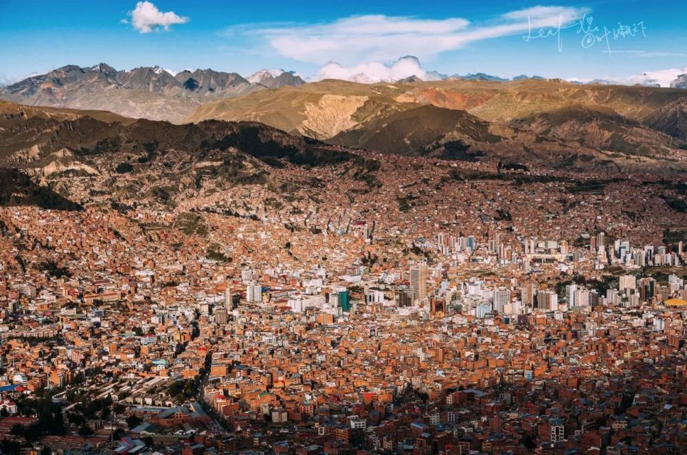 玻利维亚无条件落地签、阿联酋即将免签,世界