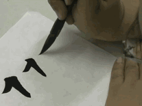 对于毛笔书法的初学者来说,欧阳询的《九成宫礼泉铭》是极好的楷书