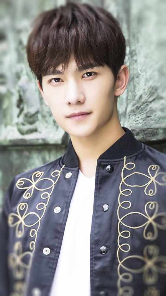 娱乐圈最适合娶李沁的五位男星,最后一位就在