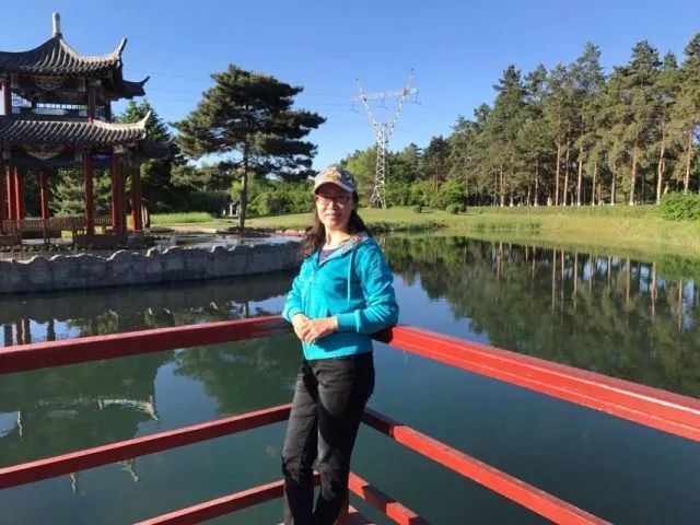 吕洁华:师者,所以传道受业解惑也