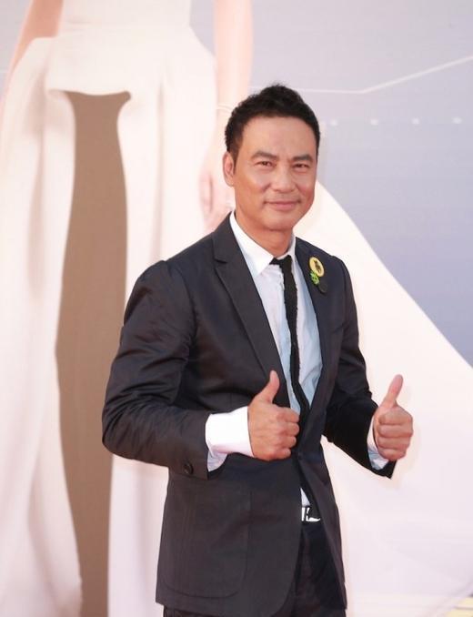 刘德华得罪黑帮 为什么他求助任达华?