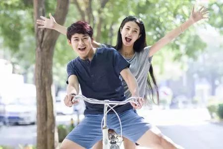 不顾父母反对嫁给穷男友,母亲生病婆家人的表