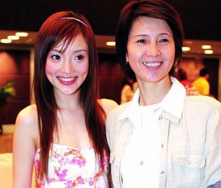 2018第一绿!李小璐富豪妈妈曾隔空喊话:希望女