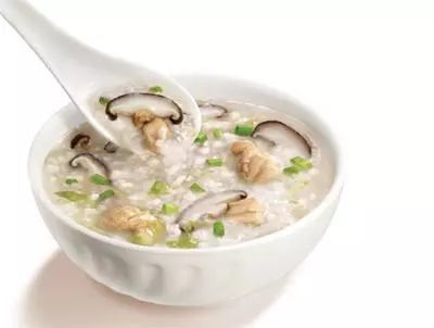 宝宝长牙期辅食添加全攻略,聪明妈妈都收藏了