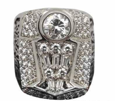 NBA球队总冠军戒指哪个最丑?小编觉得绿军的