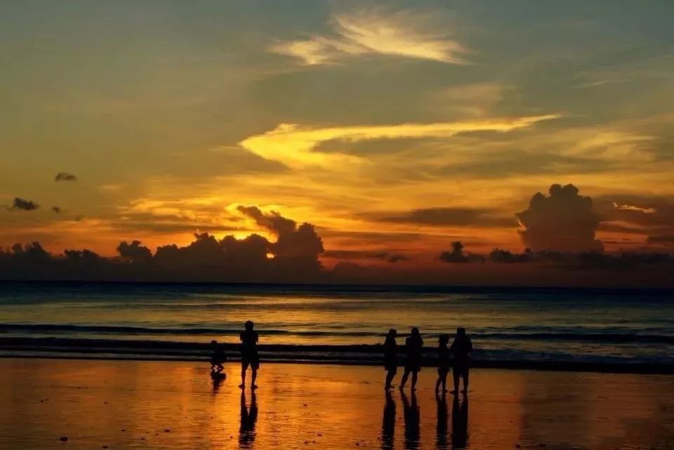 巴厘岛火山警报1月解除,机票便宜得我想哭怎么