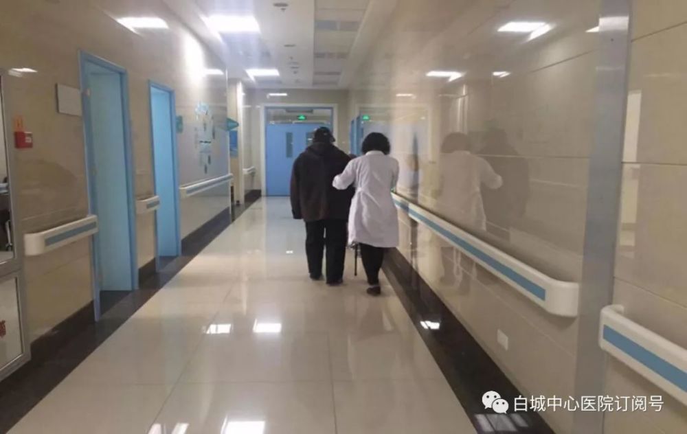 纪实|书写别样芳华——记白城中心医院血液净化室的小花们