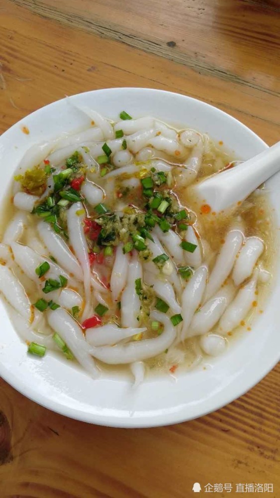 河南农村的这种地方美食 很多人见后不忍心开