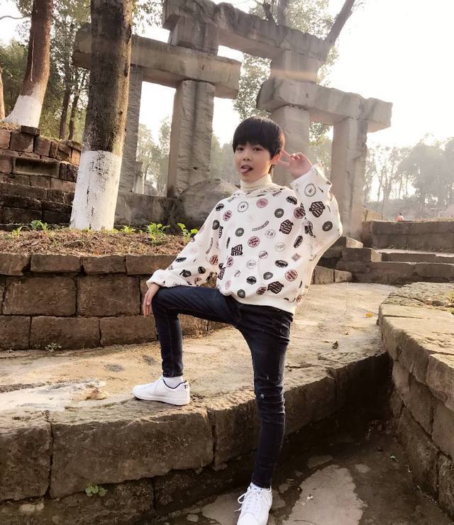 王俊凯,tfboys,易烊千玺,王源,宋亚轩