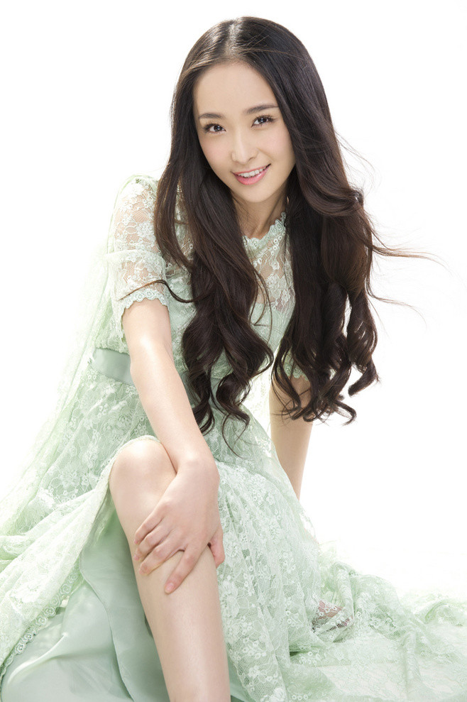 李曼,《满城尽带黄金甲》宫女蒋婵,相貌清纯阳光,有亲和力!