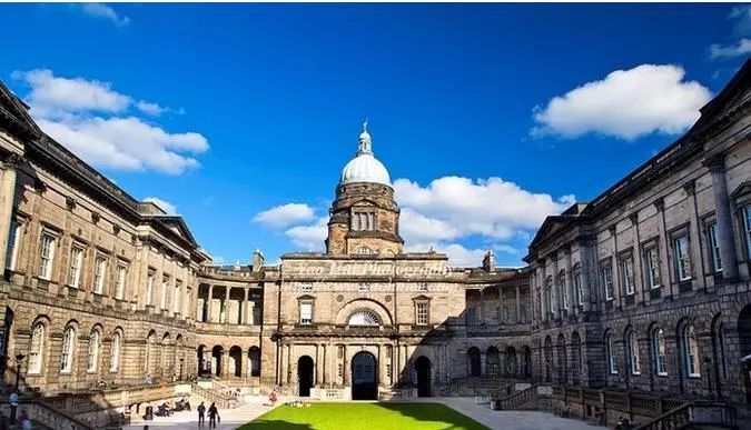 英国世界排名前50大学的语言班最新信息!