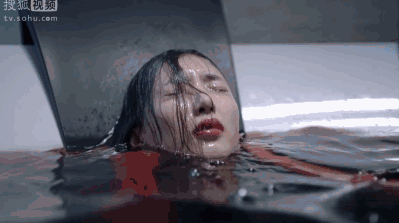 让大家发现江疏影的美貌,尤其是当她画上红唇,好看到令无数人为之羡慕