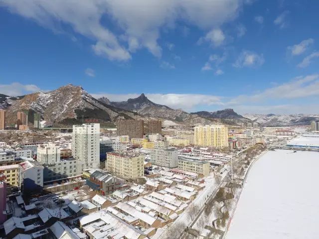 调侃也罢,玩笑也罢 希望这场雪早点来 让冬季的围场别再那么