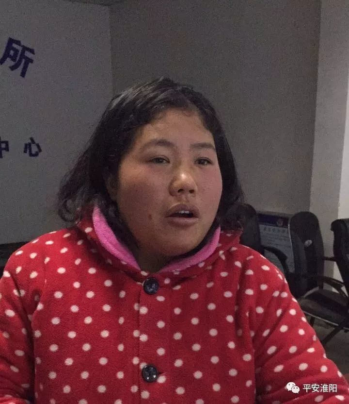 大连派出所救助一名走失智障走失妇女