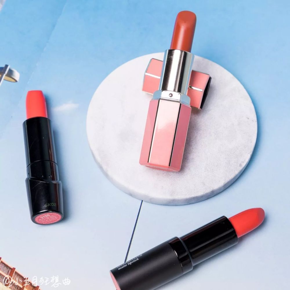 国货口红PK欧美口红!没想到它们的缺点竟是太