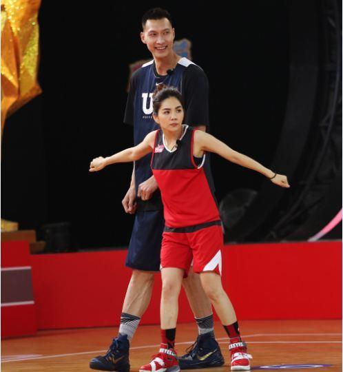 麦蒂阿联真人秀 Ella防易建联