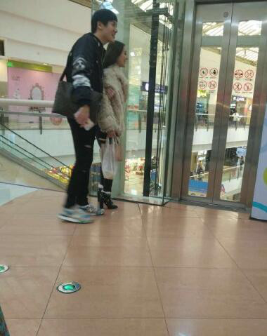 刘梓晨被曝不雅视频,蛇精男的网红之路就是一