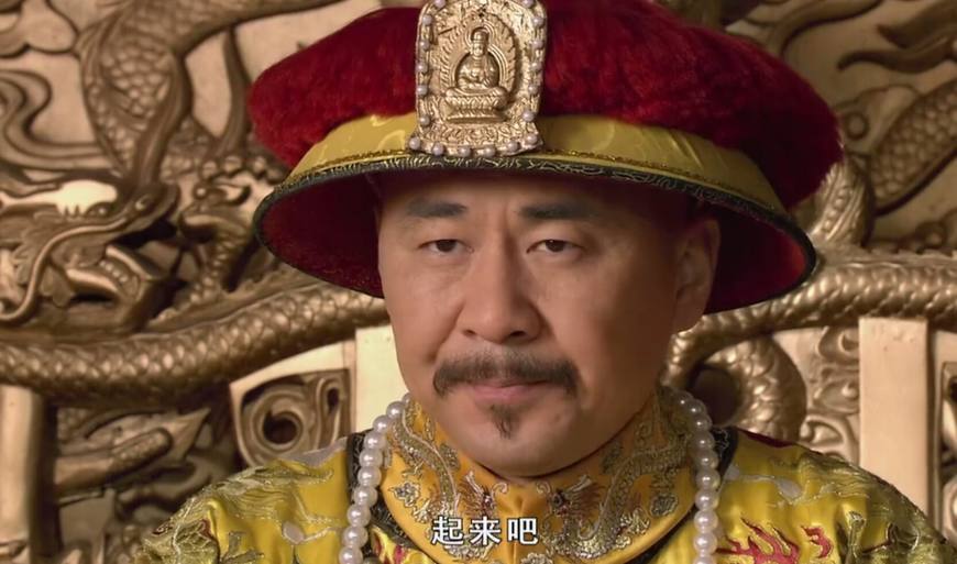 《甄嬛传》家宴上端妃一来,皇上为何满脸愧疚之情