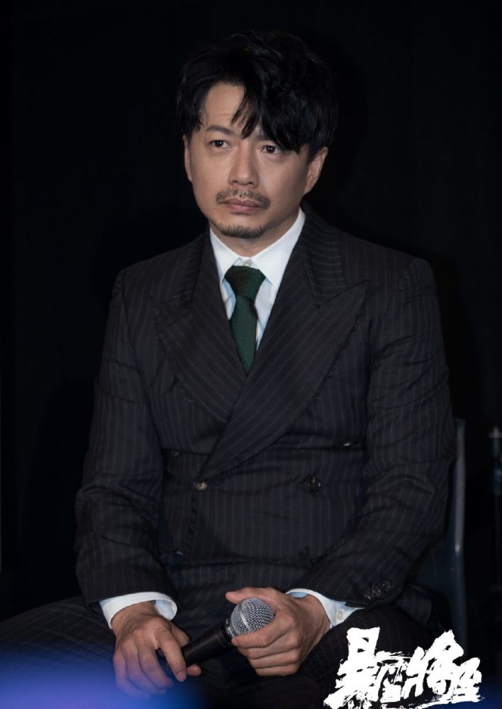 盘点娱乐圈13位大叔级男明星,靳东张嘉译潘粤明魅力无限正当红