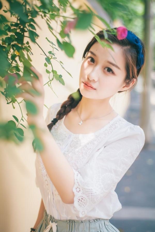 迷人的风景总会让人流连忘返,小清新女生唯美风景写真