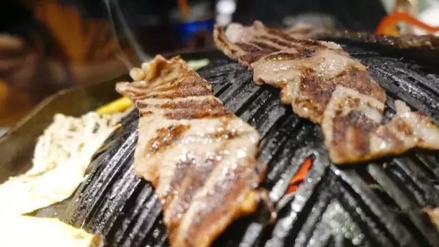 不如顺应自然的召唤,今晚吃烤肉吧