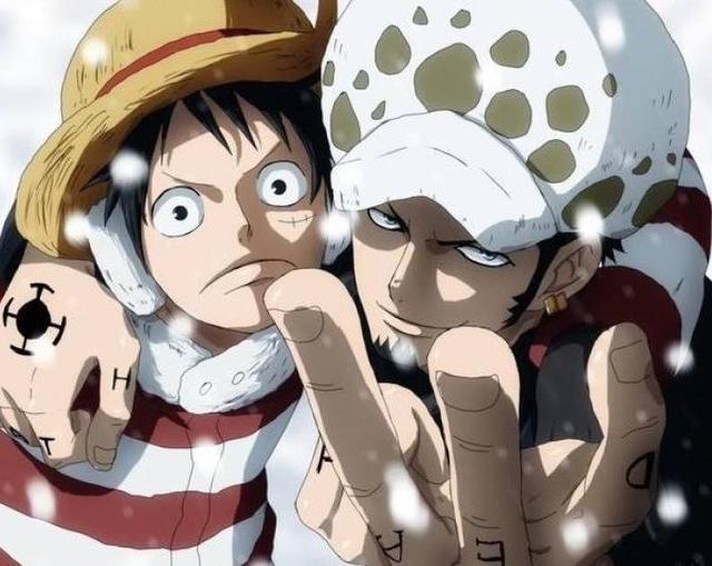 不得不说路飞的人格魅力真的是十分强大,平时冷酷帅气的罗自从加入了