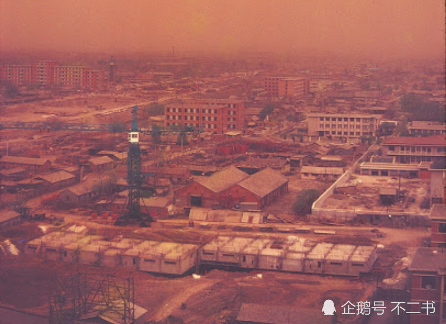 70年代的北京旧影:8090不曾见过的首都20幅美丽彩色照片