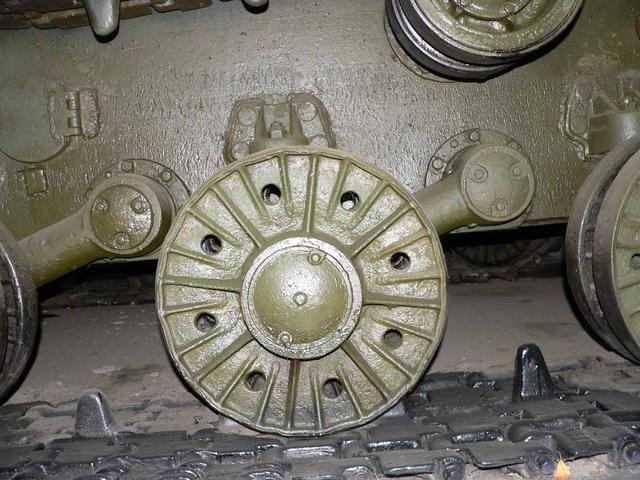 谁能一炮敲掉虎式重坦:解放军也有!_腾讯网触