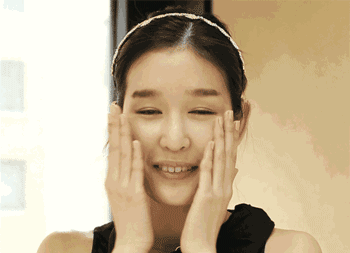 49岁许晴才是真·中年少女!当年的杏仁露女神竟一点没