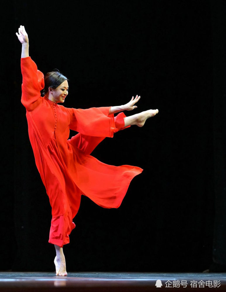 金星跳舞时比毒舌吐槽更有气场，美翻了，怪不得汉斯爱上她！-天天快报