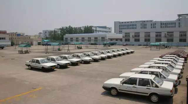 株洲市驾管部门公布去年12月份驾校驾考排名