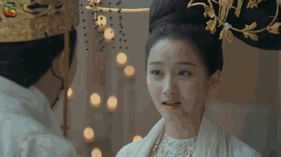 《凤囚凰》关晓彤头顶