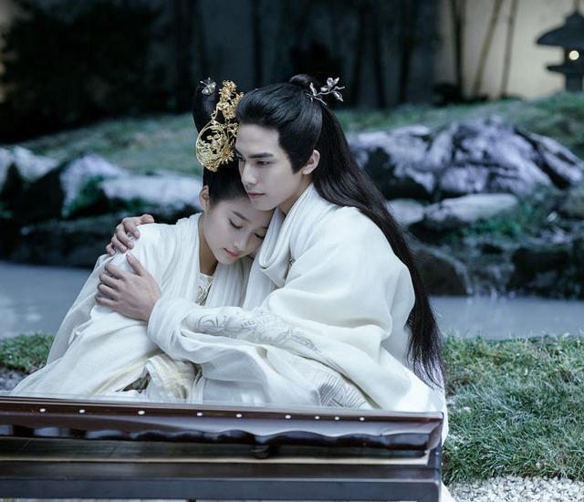 《凤囚凰》关晓彤发型被夸还原历史 网友:于正