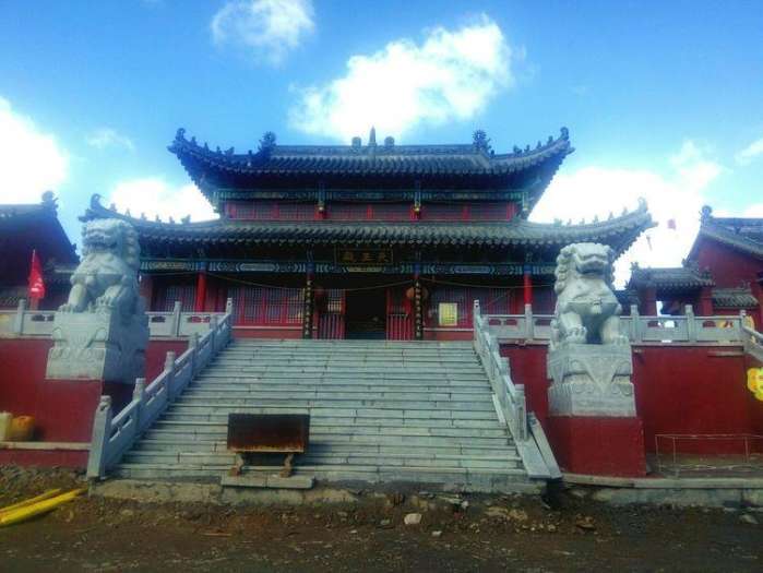 赤峰元宝山静安寺