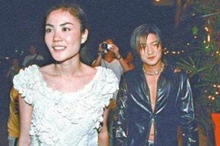 王菲与谢霆锋之间的爱情,无所谓问西问东