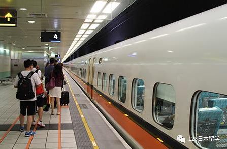 让我们看看合肥女拦高铁等老公事件在日本会予