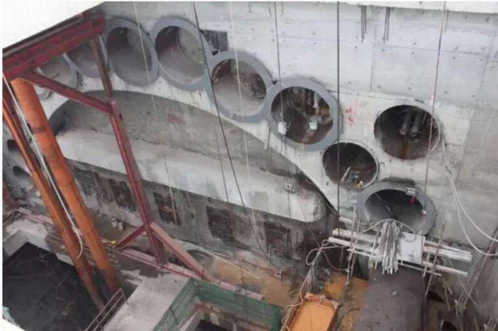 世界施工难度最大的港珠澳大桥拱北隧道有多难